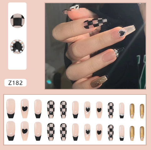 Black Checkerboard Love Manicure Fake Nails Set