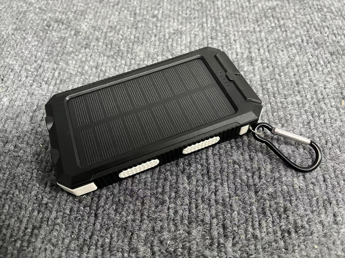 Outdoor waterproof solar charging device
